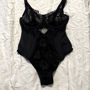 Sexy Victoria’s Secret one piece  with lace 🖤 ✨